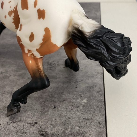 Breyer Toro 2016 Flagship Store Model Nokoto mold - Picture 10 of 15